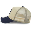 beige-och-marinbla-9forty-a-frame-all-day-trucker-keps-new-york-yankees-mlb-fran-new-era