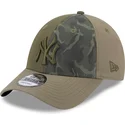 kepsar-curva-gron-justerbart-band-9forty-multi-texture-fran-new-york-yankees-mlb-av-new-era