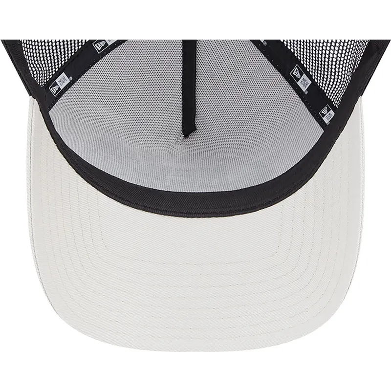 kepsar-curva-beige-snapback-a-frame-fran-bugs-bunny-y-pato-lucas-looney-tunes-av-new-era kepsar-curva-beige-snapback-a-frame-fran-bugs-bunny-y-pato-lucas-looney-tunes-av-new-era