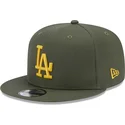gron-platt-snapback-keps-med-gul-logotyp-9fifty-side-patch-los-angeles-dodgers-mlb-fran-new-era