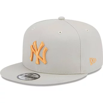 New Era Flat Brim Orange Logo 9FIFTY Side Patch New York Yankees MLB Beige Snapback Cap