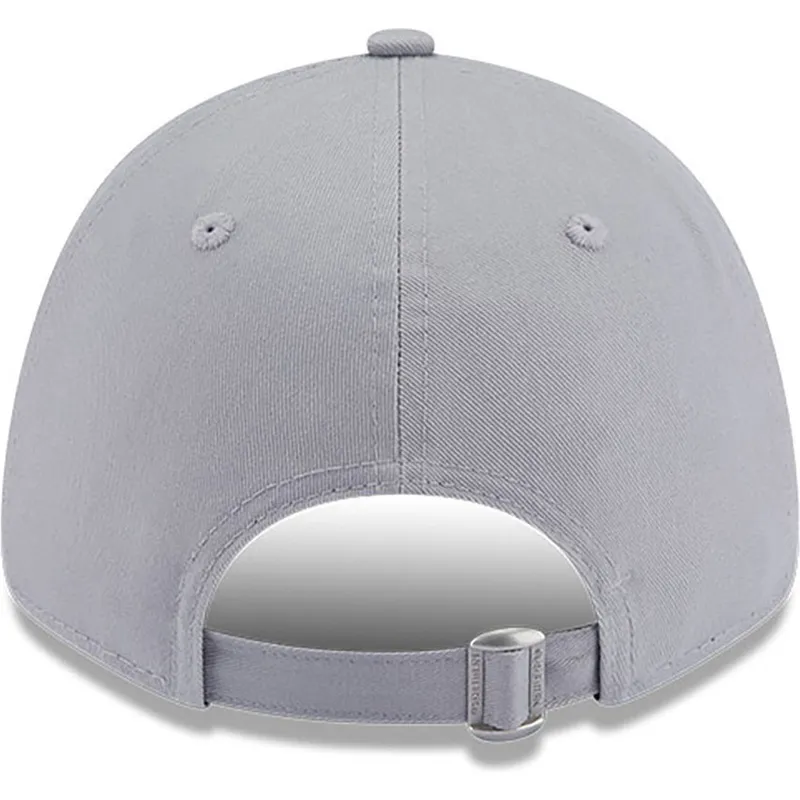 gra-justerbar-kurvad-keps-9forty-team-side-patch-fran-los-angeles-lakers-nba-av-new-era