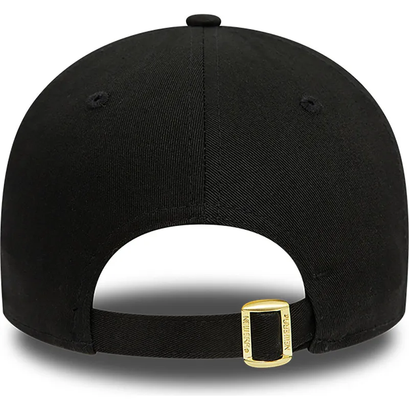 kepsar-curva-svart-justerbart-band-9forty-metallic-badge-fran-los-angeles-lakers-nba-av-new-era