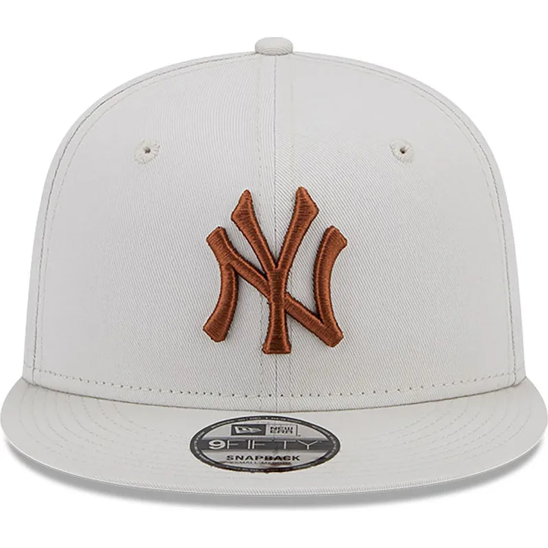 kepsar-plana-beige-snapback-marron-9fifty-league-essential-fran-new-york-yankees-mlb-av-new-era