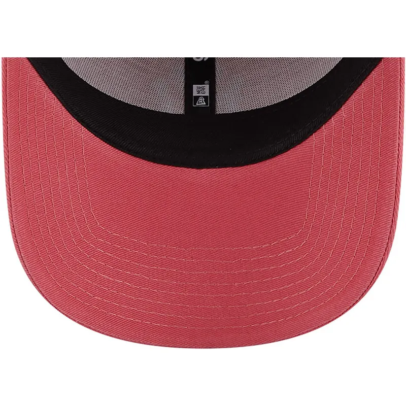 kepsar-curva-rosa-justerbart-band-claro-9forty-league-essential-fran-new-york-yankees-mlb-av-new-era