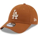 brun-justerbar-bojd-keps-med-beige-logotyp-9forty-league-essential-los-angeles-dodgers-mlb-fran-new-era