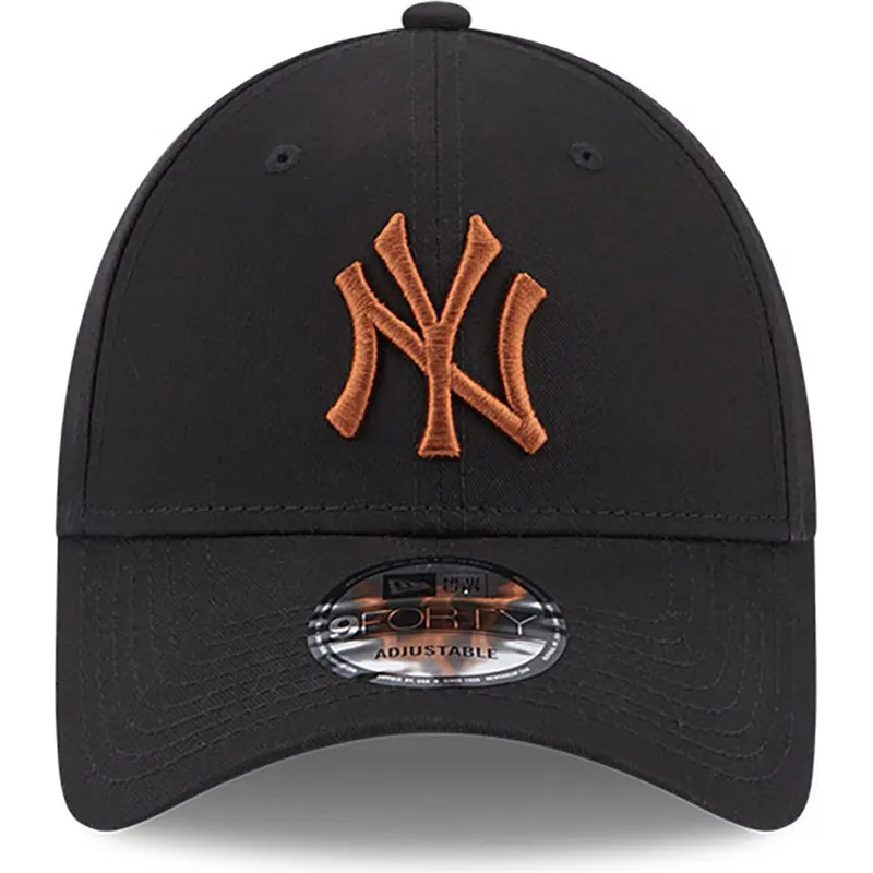 kepsar-curva-svart-justerbart-band-marron-9forty-league-essential-fran-new-york-yankees-mlb-av-new-era