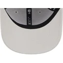 beige-justerbar-bojd-keps-med-brunt-logo-9forty-league-essential-chicago-white-sox-mlb-fran-new-era