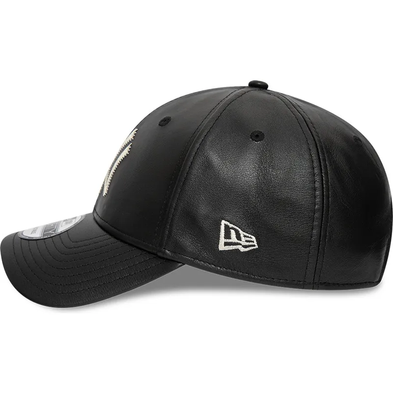 kepsar-curva-svart-justerbart-band-9forty-leather-fran-new-york-yankees-mlb-av-new-era