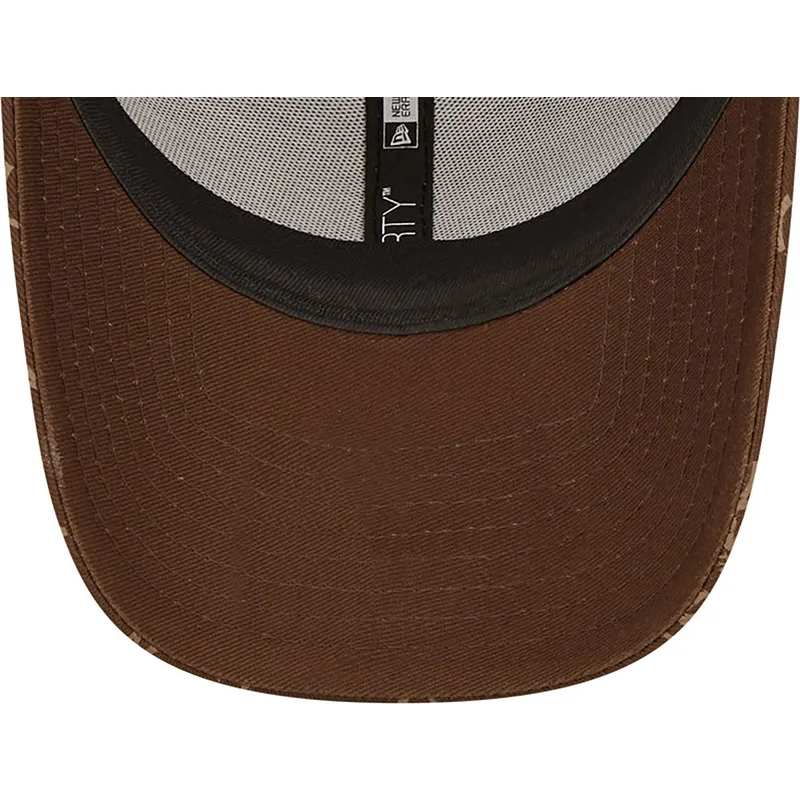 kepsar-curva-brun-justerbart-band-9forty-monogram-fran-new-york-yankees-mlb-av-new-era kepsar-curva-brun-justerbart-band-9forty-monogram-fran-new-york-yankees-mlb-av-new-era