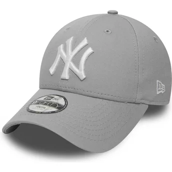 Justerbar grå kurvad keps för pojkar 9FORTY Essential från New York Yankees MLB av New Era