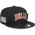 svart-platt-snapback-keps-9fifty-post-up-pin-fran-chicago-bulls-nba-av-new-era