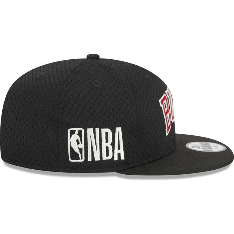 svart-platt-snapback-keps-9fifty-post-up-pin-fran-chicago-bulls-nba-av-new-era
