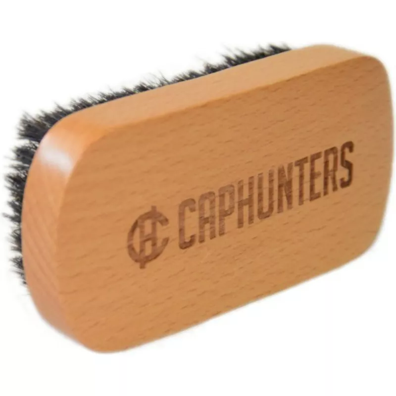 caphunters-wooden-brush