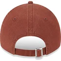 justerbar-brun-bojd-keps-9twenty-league-essential-new-york-yankees-mlb-fran-new-era
