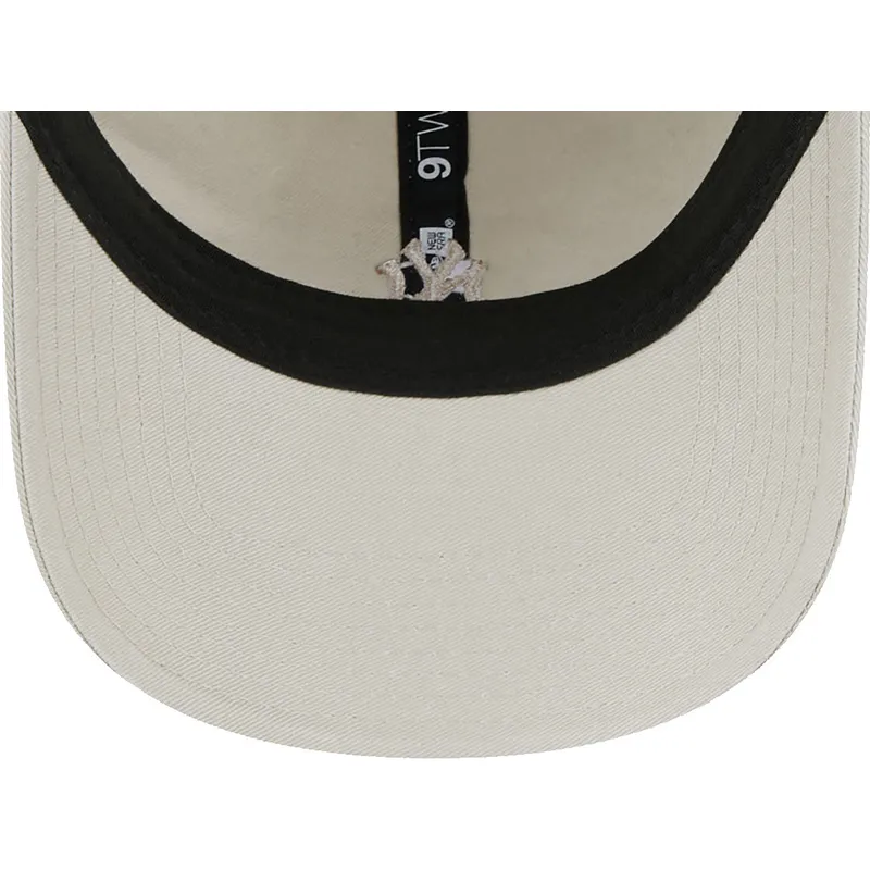 beige-justerbar-bojd-keps-med-beige-new-york-yankees-mlb-9twenty-mini-logo-fran-new-era
