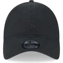 justerbar-svart-bojd-keps-med-svart-logo-9twenty-mini-logo-new-york-yankees-mlb-fran-new-era