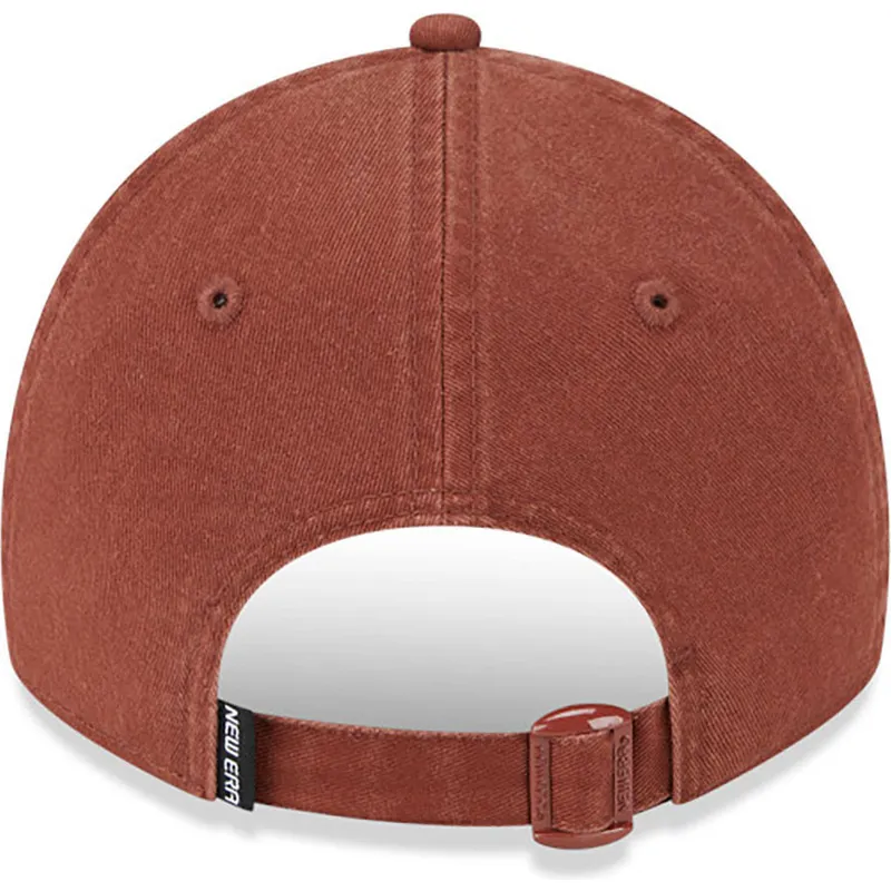 justerbar-brun-bojd-keps-med-brunt-logo-9twenty-mini-logo-av-new-york-yankees-mlb-fran-new-era