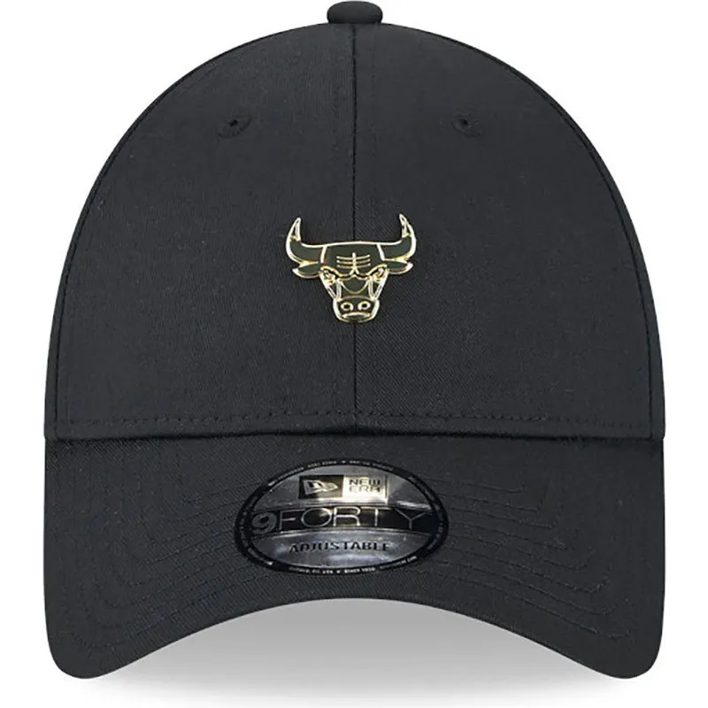 kepsar-curva-svart-justerbart-band-9forty-pin-fran-chicago-bulls-nba-av-new-era