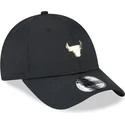 svart-justerbar-bojd-keps-9forty-chicago-bulls-nba-pin-fran-new-era