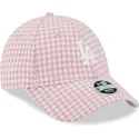los-angeles-dodgers-mlb-new-era-9forty-justerbar-rosa-och-vit-kurvad-keps-for-dam-med-hundtandsmonster