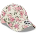 beige-justerbar-keps-med-bojd-skarm-och-rosa-logotyp-for-dam-9forty-floral-cord-av-new-york-yankees-mlb-fran-new-era