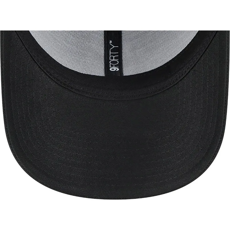 kepsar-curva-svart-justerbart-band-9forty-league-essential-fran-new-york-yankees-mlb-av-new-era