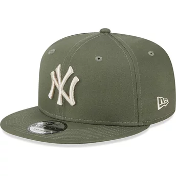 Grön platt snapback-keps med beige logga 9FIFTY League Essential från New York Yankees MLB av New Era