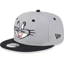 bugs-bunny-looney-tunes-gra-och-svart-platt-snapbackkeps-9fifty-fran-new-era