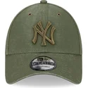 gron-justerbar-bojd-keps-med-gront-logo-9forty-washed-canvas-fran-new-york-yankees-mlb-av-new-era