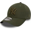 gron-bojd-keps-med-justerbar-passform-och-gront-new-york-yankees-logotyp-39thirty-league-essential-fran-new-era-mlb