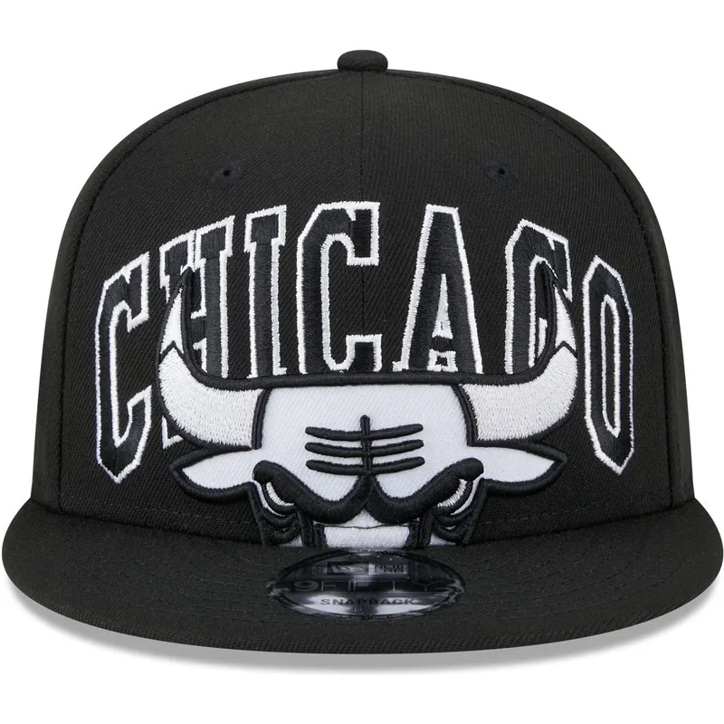 svart-platt-snapback-keps-9fifty-tip-off-2023-fran-chicago-bulls-nba-av-new-era