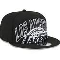 svart-platt-snapback-keps-9fifty-tip-off-2023-fran-los-angeles-lakers-nba-av-new-era