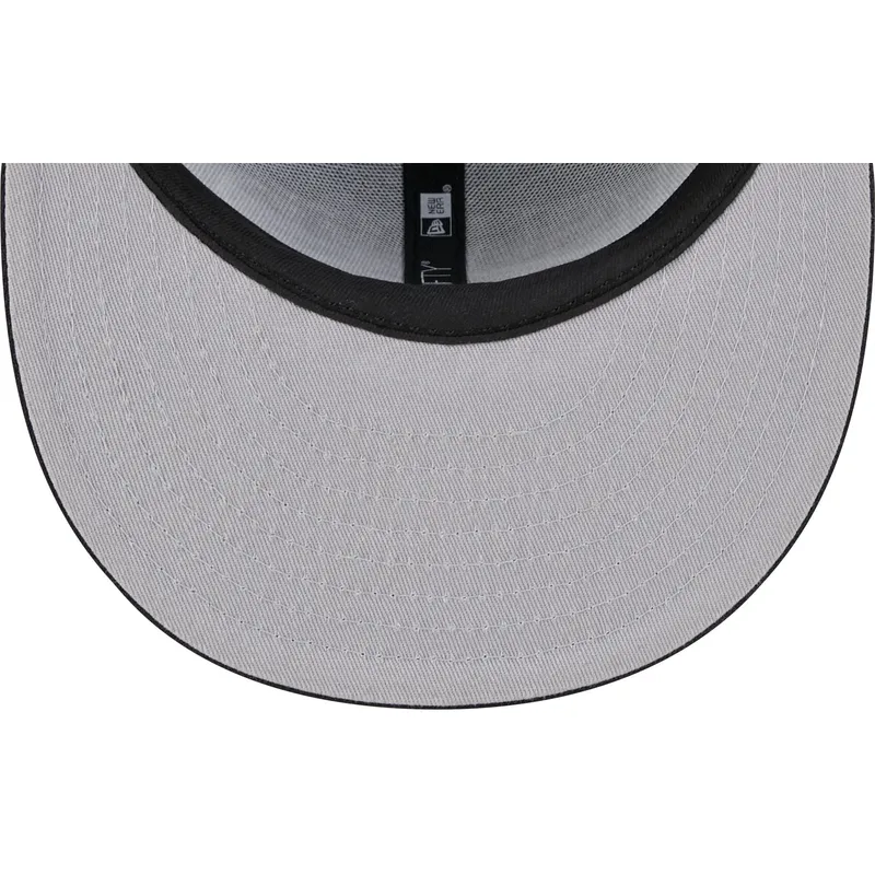 svart-platt-snapback-keps-9fifty-tip-off-2023-fran-los-angeles-lakers-nba-av-new-era