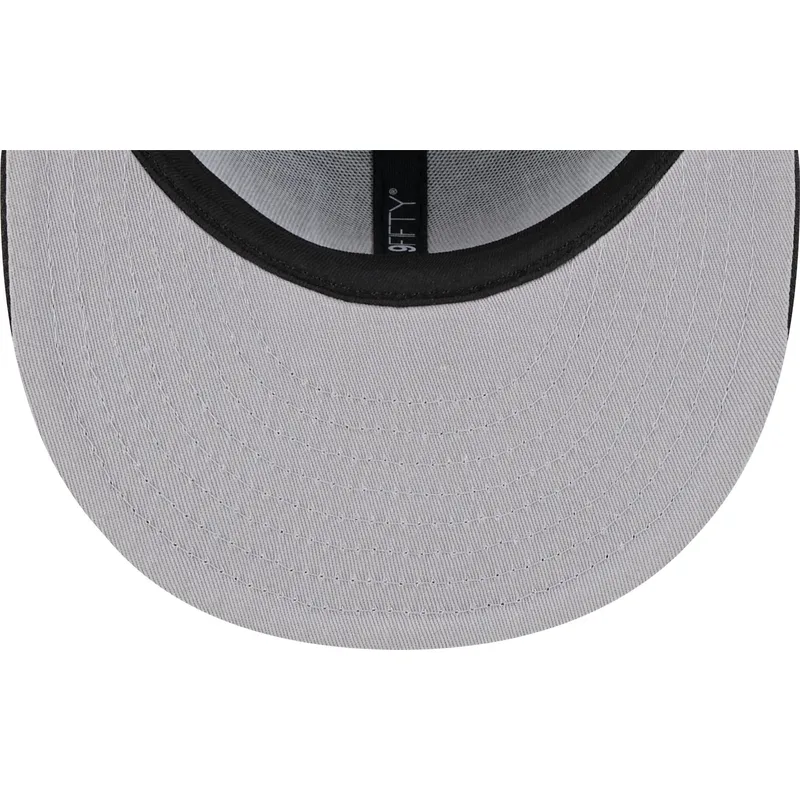 svart-platt-snapback-keps-9fifty-tip-off-2023-fran-milwaukee-bucks-nba-av-new-era