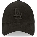 svart-justerbar-bojd-keps-med-svart-logotyp-9forty-towelling-los-angeles-dodgers-mlb-fran-new-era