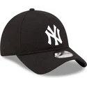 svart-justerbar-kurvad-keps-9twenty-herringbone-fran-new-york-yankees-mlb-av-new-era