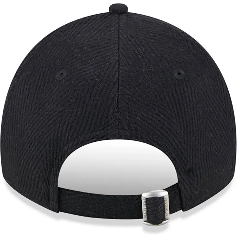 svart-justerbar-kurvad-keps-9twenty-herringbone-fran-new-york-yankees-mlb-av-new-era