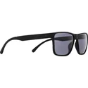 solglasogon-svart-gafas-fran-sol-polarizadas-negras-eddie-001p-av-red-bull