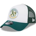 vit-och-gron-oakland-athletics-mlb-9forty-a-frame-circle-truckerkeps-fran-new-era