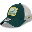gron-och-vit-9twenty-stripe-oakland-athletics-mlb-truckerkeps-fran-new-era