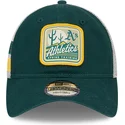 gron-och-vit-9twenty-stripe-oakland-athletics-mlb-truckerkeps-fran-new-era
