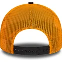 svart-och-orange-9forty-a-frame-patch-front-truckerkeps-fran-mclaren-racing-formula-1-av-new-era
