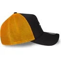 svart-och-orange-9forty-a-frame-patch-front-truckerkeps-fran-mclaren-racing-formula-1-av-new-era