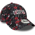 justerbar-svart-och-rod-bojd-keps-9forty-floral-all-over-print-fran-manchester-united-football-club-premier-league-av-new-era