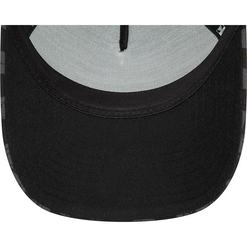 kepsar-curva-svart-snapback-9forty-a-frame-all-over-print-check-fran-ducati-motor-motogp-av-new-era