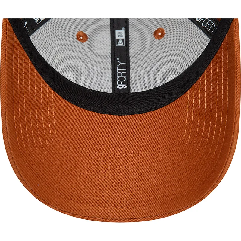 new-era-9forty-essential-justerbar-brun-bojd-keps