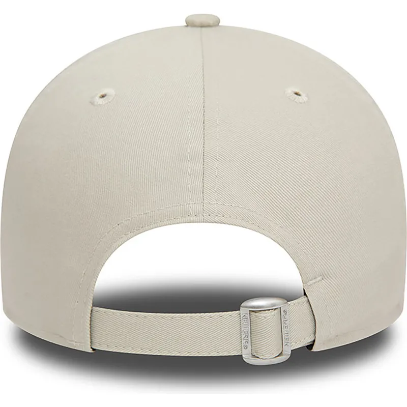 kepsar-curva-beige-justerbart-band-9forty-av-new-era