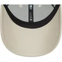 kepsar-curva-beige-justerbart-band-9forty-av-new-era