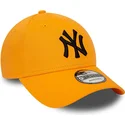 new-era-mlb-new-york-yankees-9forty-league-essential-justerbar-orange-bojd-keps-med-svart-logotyp